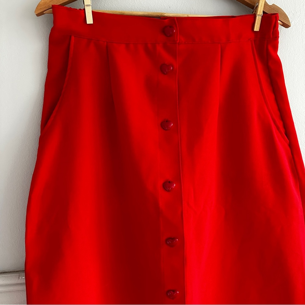 VINTAGE > Heart Button Skirt - Picture 7 of 8